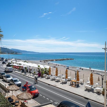 Le Cap Bleu - Emplacement Vue Exceptionnelle - Front De Mer โรกบรูน-กัป-มาร์แต็ง ภายนอก รูปภาพ