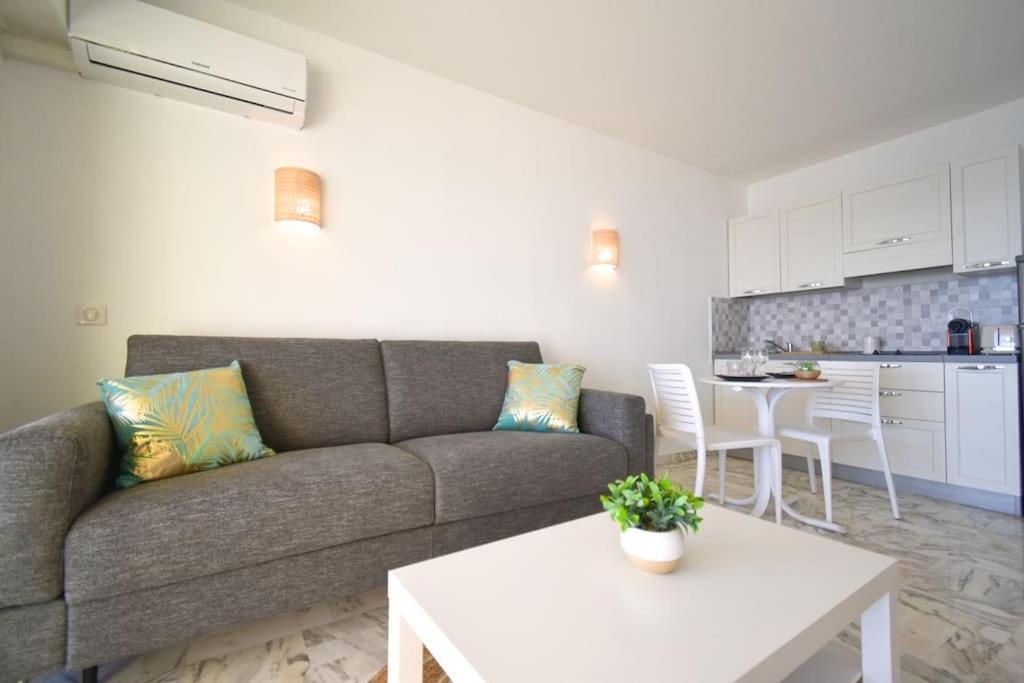 Le Cap Bleu - Emplacement Vue Exceptionnelle - Front De Mer โรกบรูน-กัป-มาร์แต็ง ภายนอก รูปภาพ